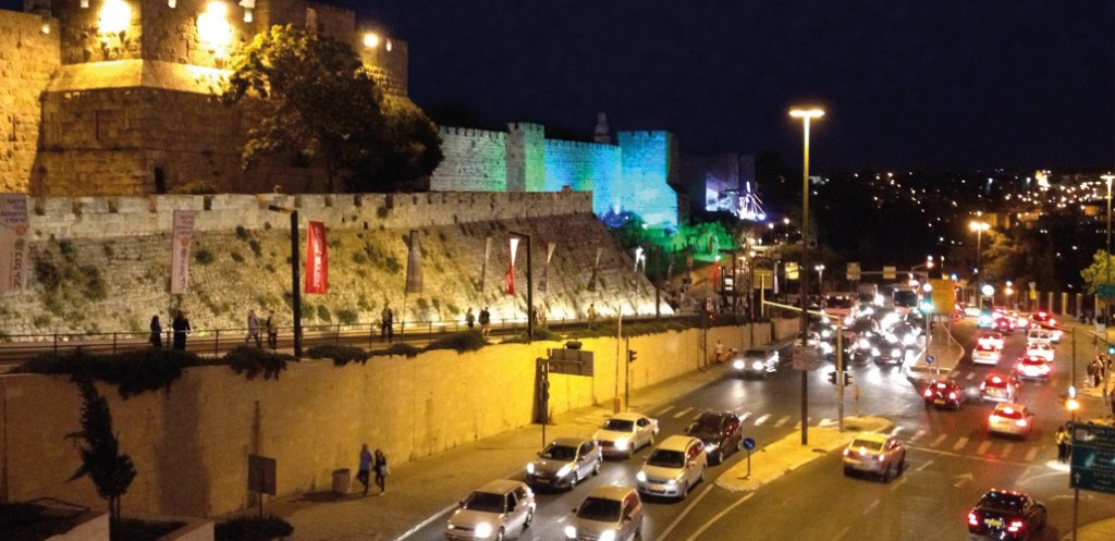 Night_traffic1030x438